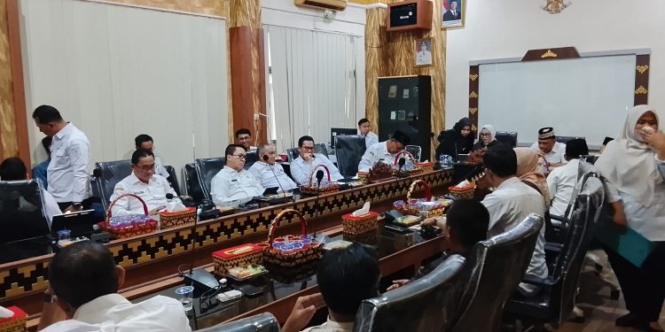 Rapat Tertutup DPRD Metro Disorot, KWIP: Jangan Ada yang Ditutup-Tutupi